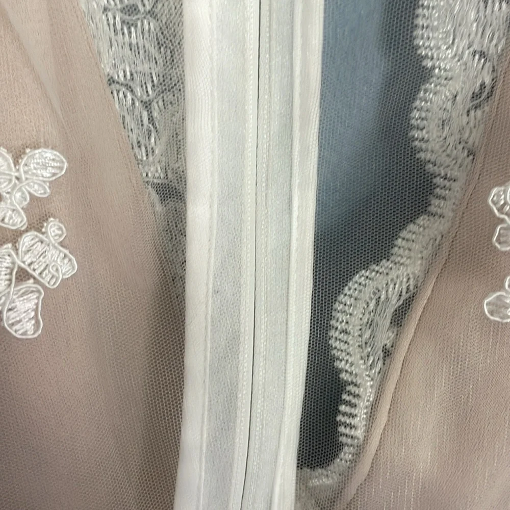 Fun bridal dress for after party or beach wedding ! Soieblu size Med - Picture 12 of 12